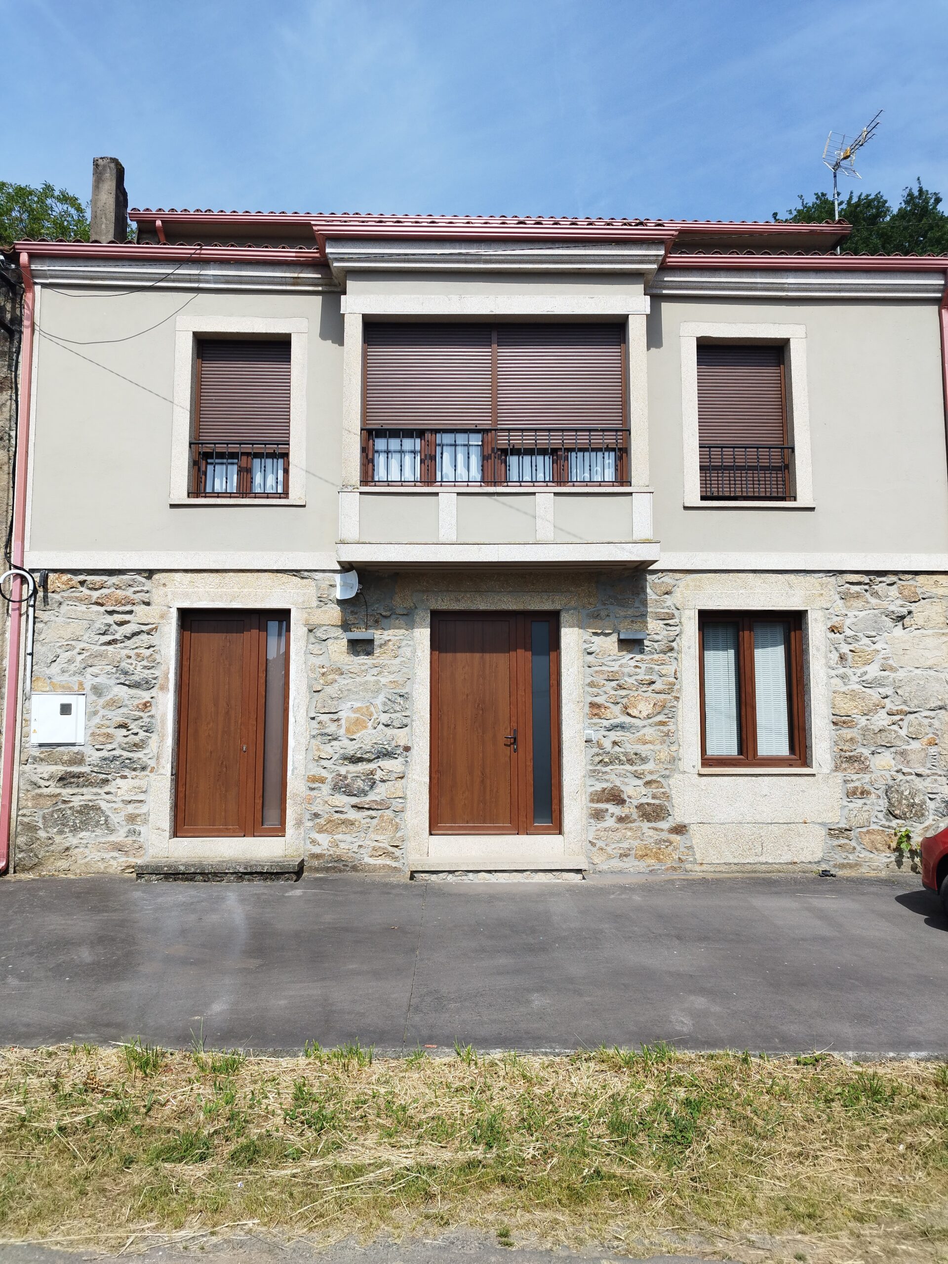 A40 – Se alquila Casa en Santiso