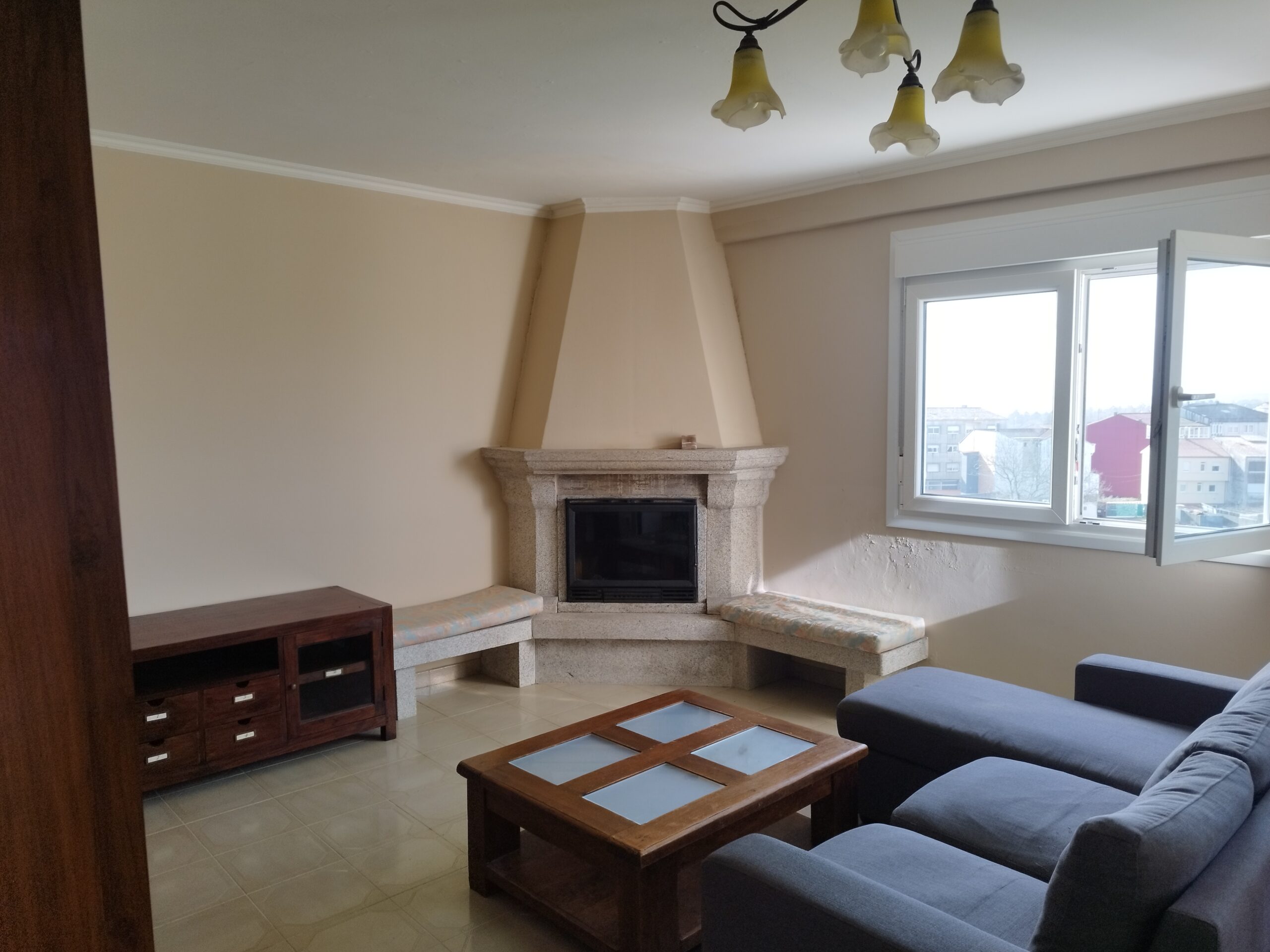 V329 – Se vende Piso en Baltasar Pardal (Arzúa)