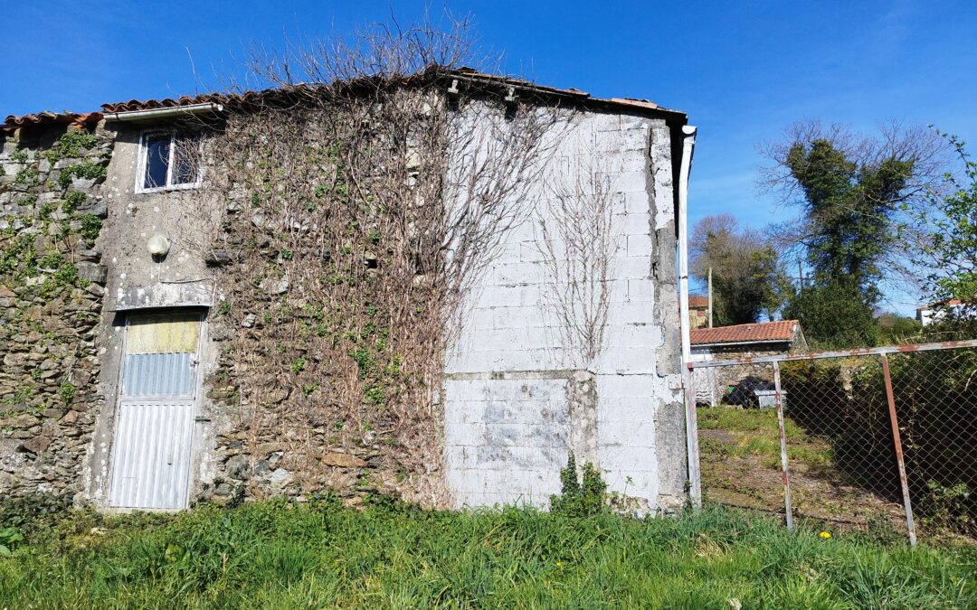 V333 – Se vende Casa en Portosalgueiro (Toques)